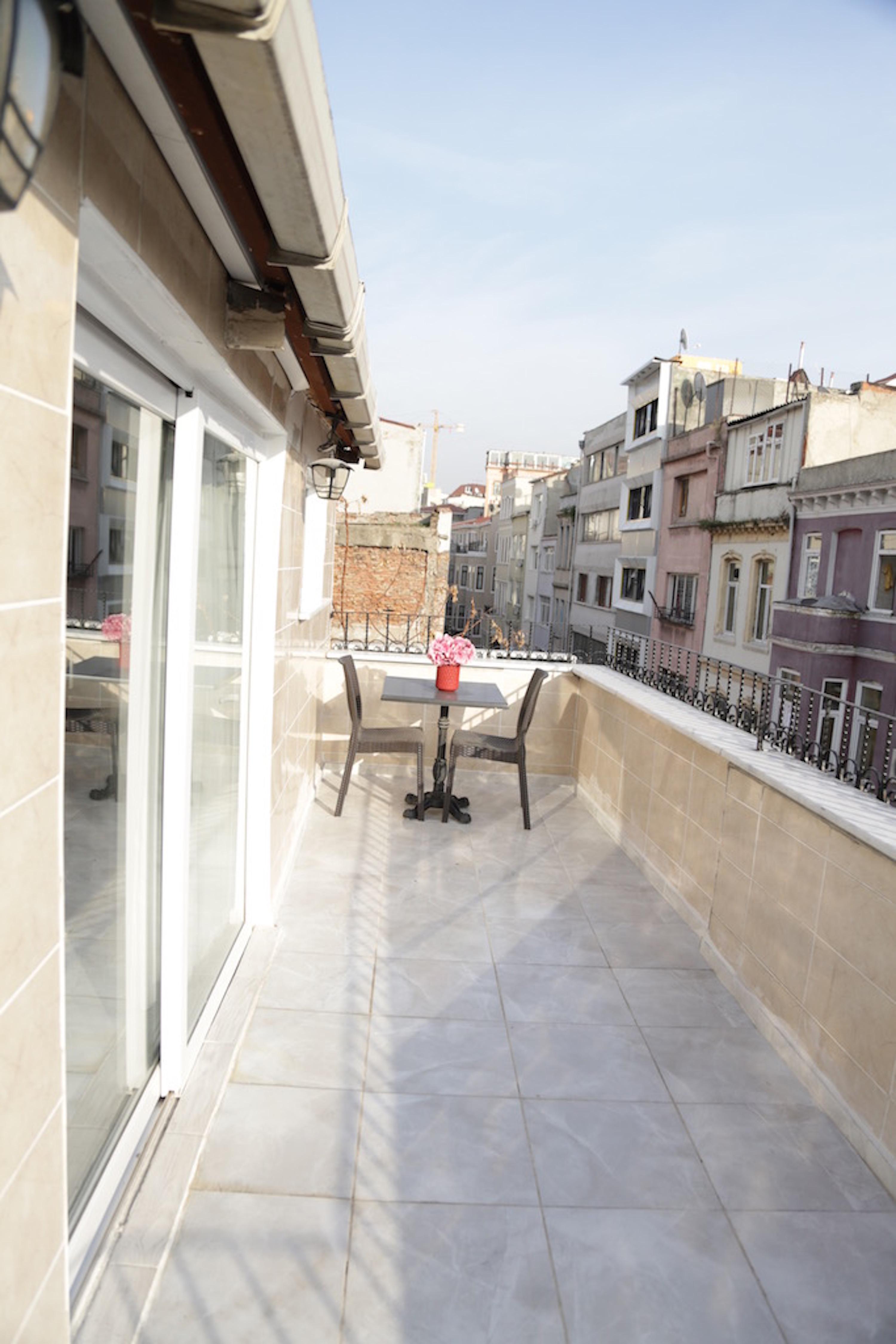 Babu House Hotel 4*