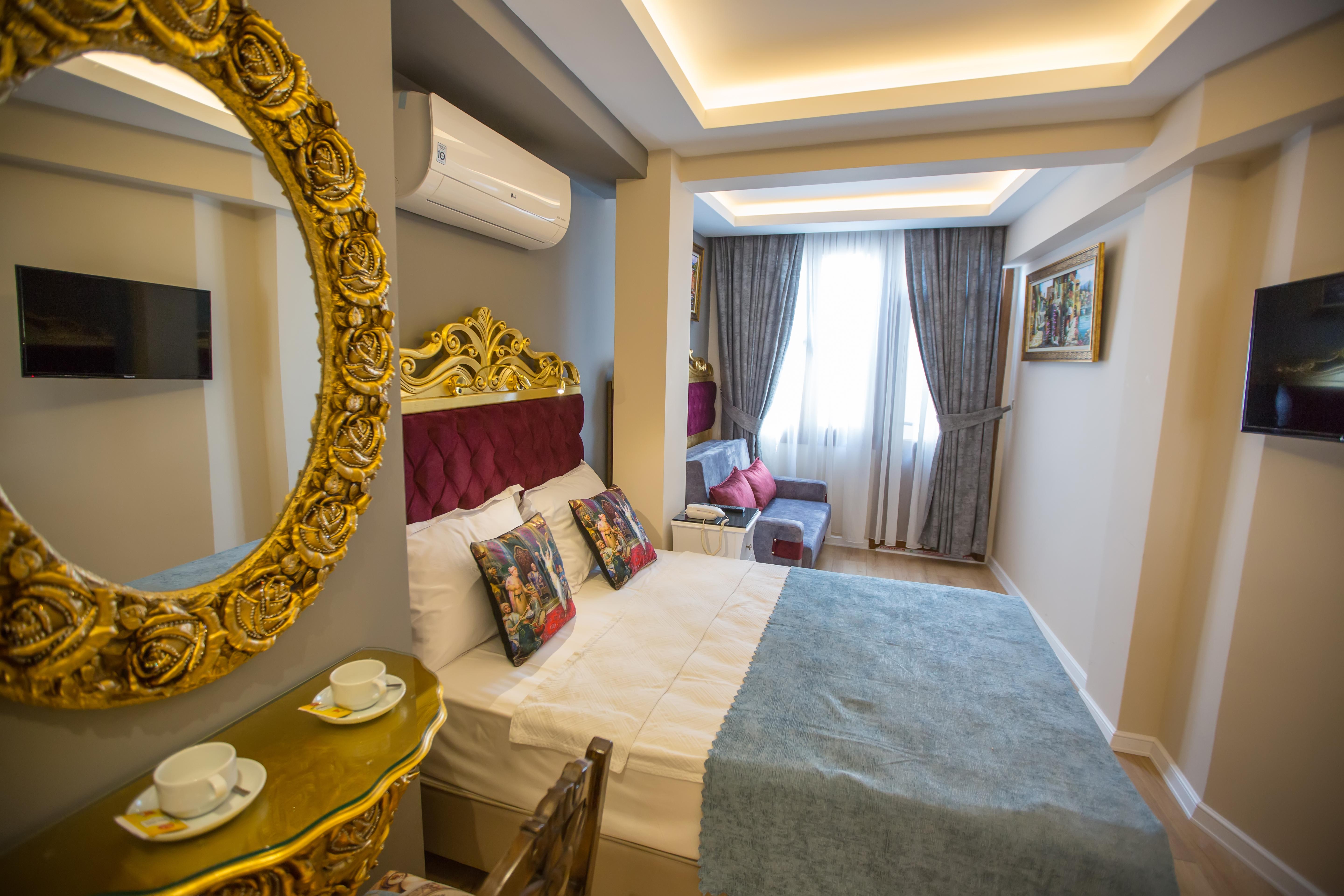 Atlantis Royal Hotel 3*