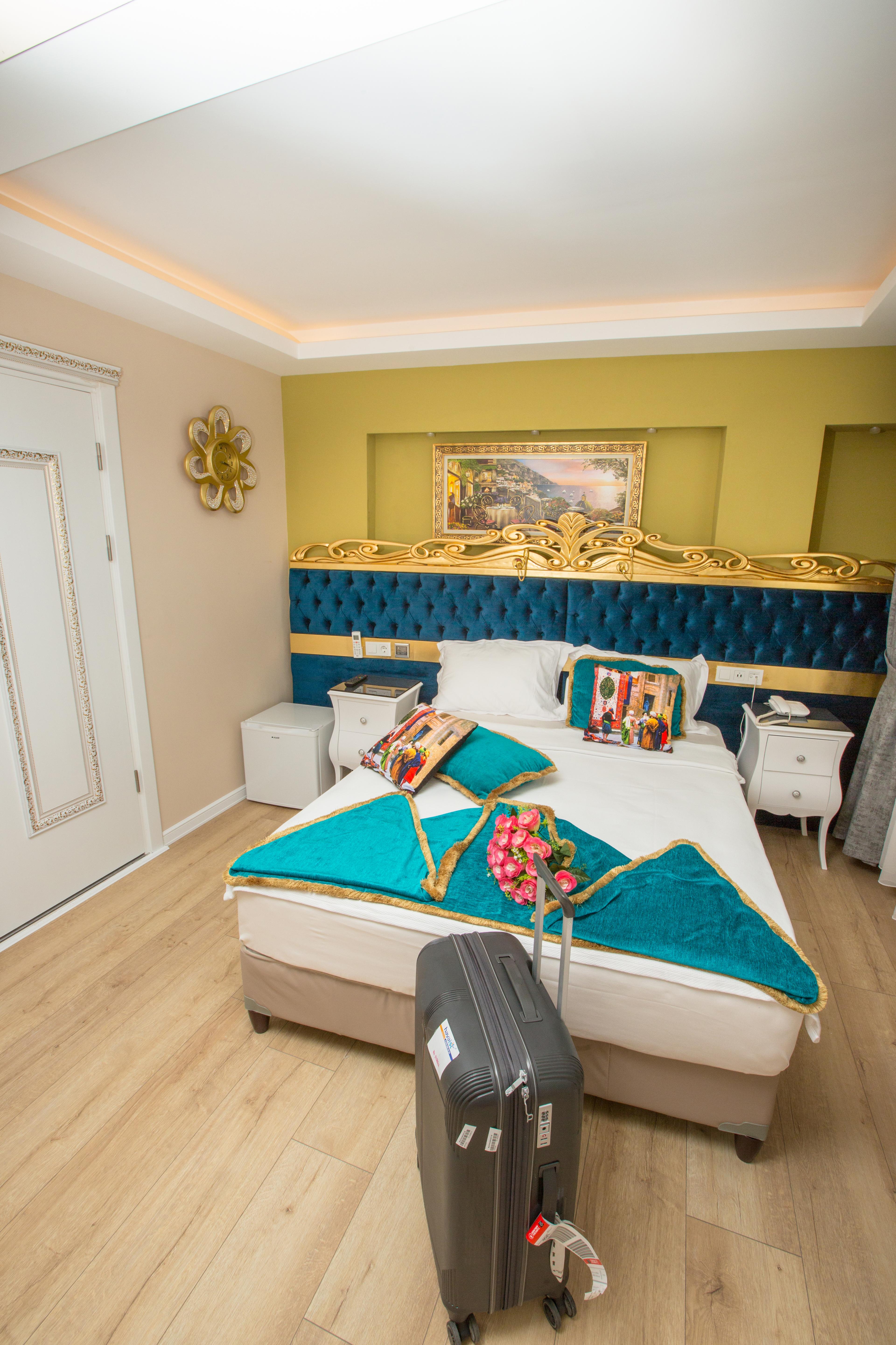 Atlantis Royal