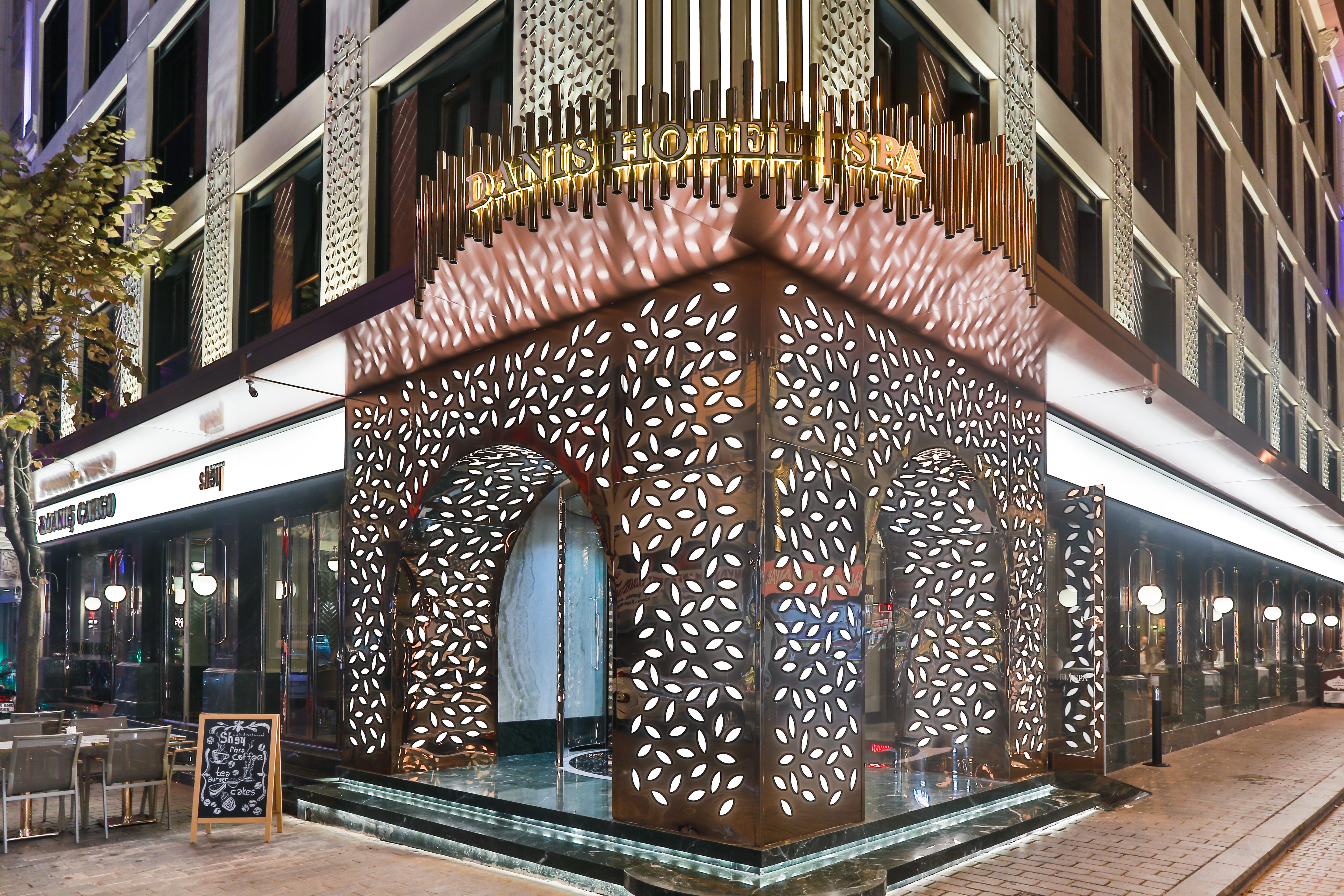Hotel Danis & - Old 4*