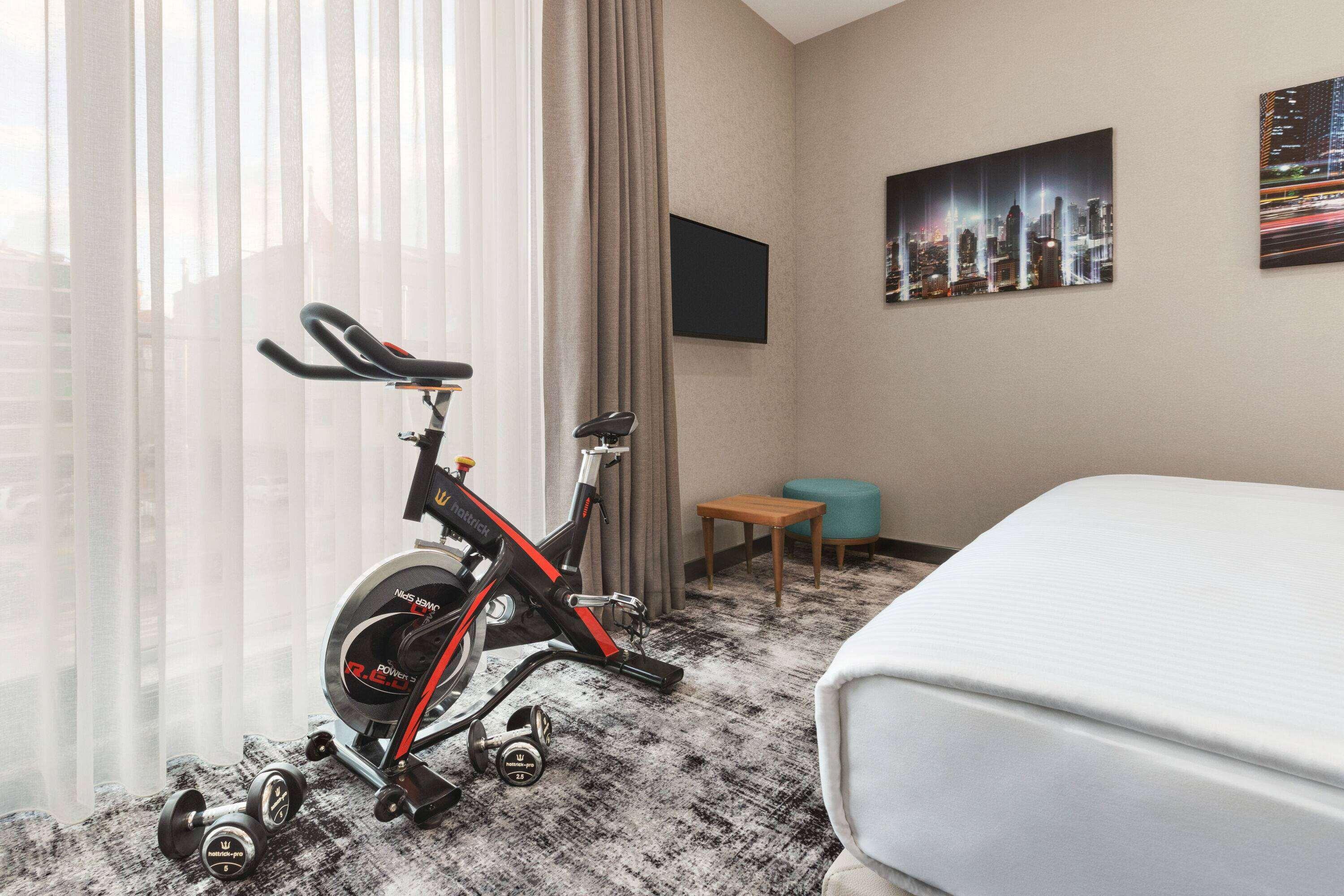 Tryp By Wyndham Topkapi 4*