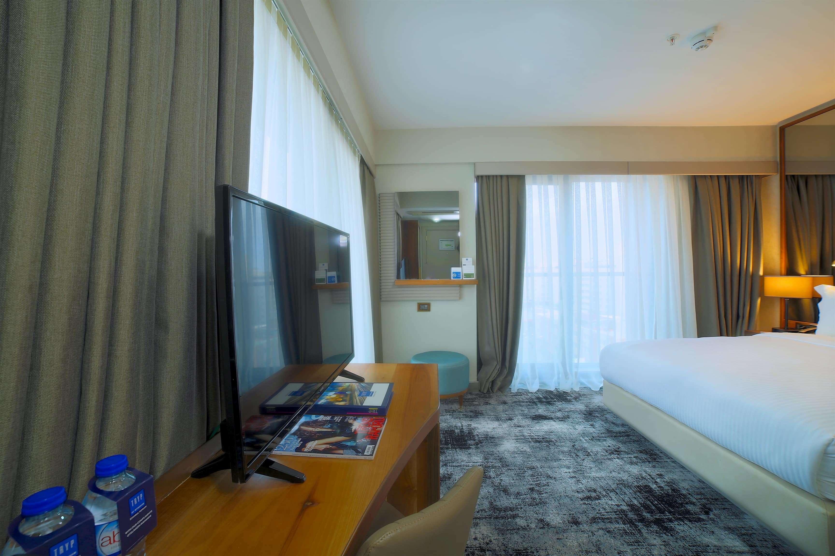 Hotel Tryp By Wyndham Topkapi 4*