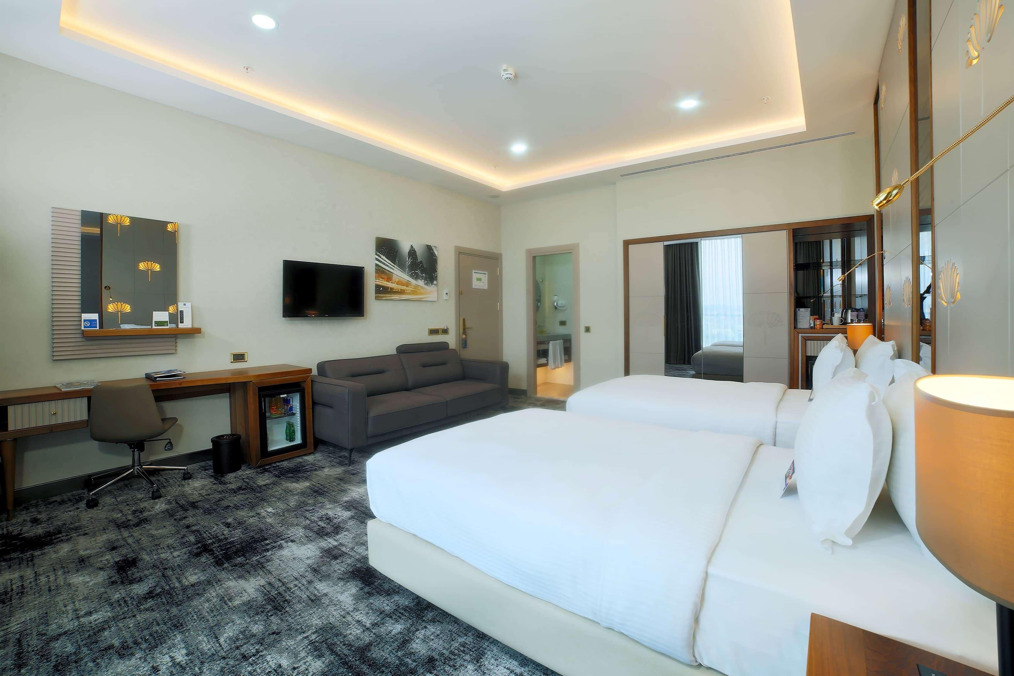 Tryp By Wyndham Topkapi 4*