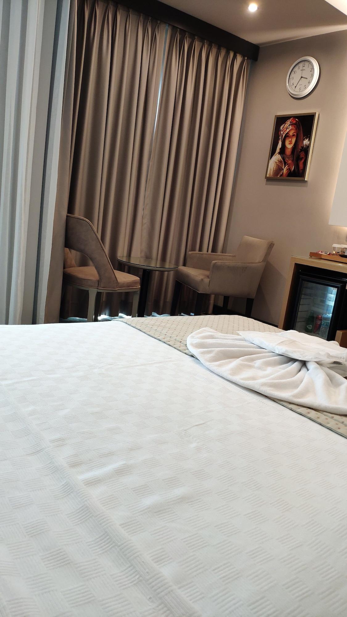 Hotel Triada Karakoey