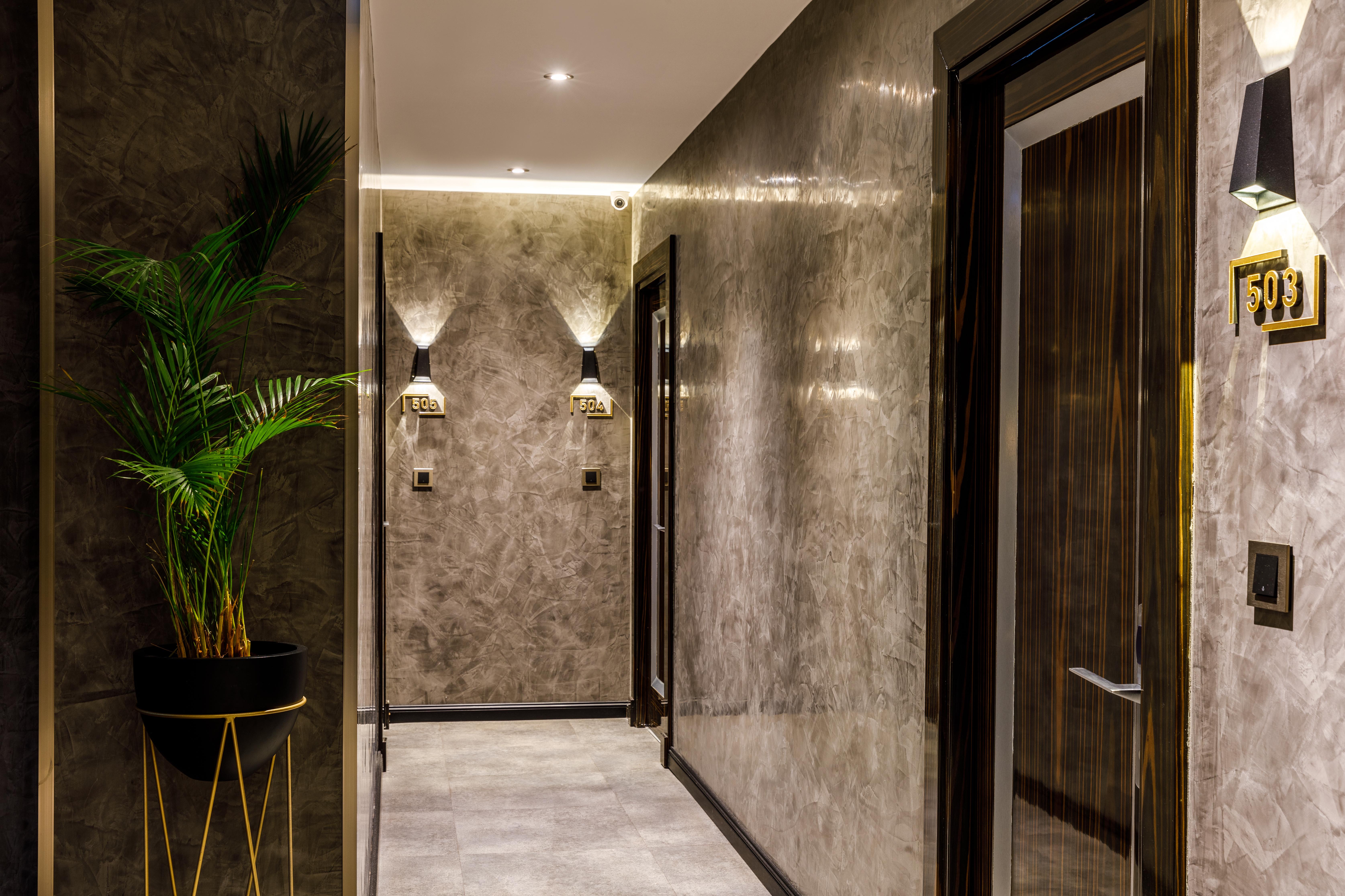 Euro Design Hotel 4*