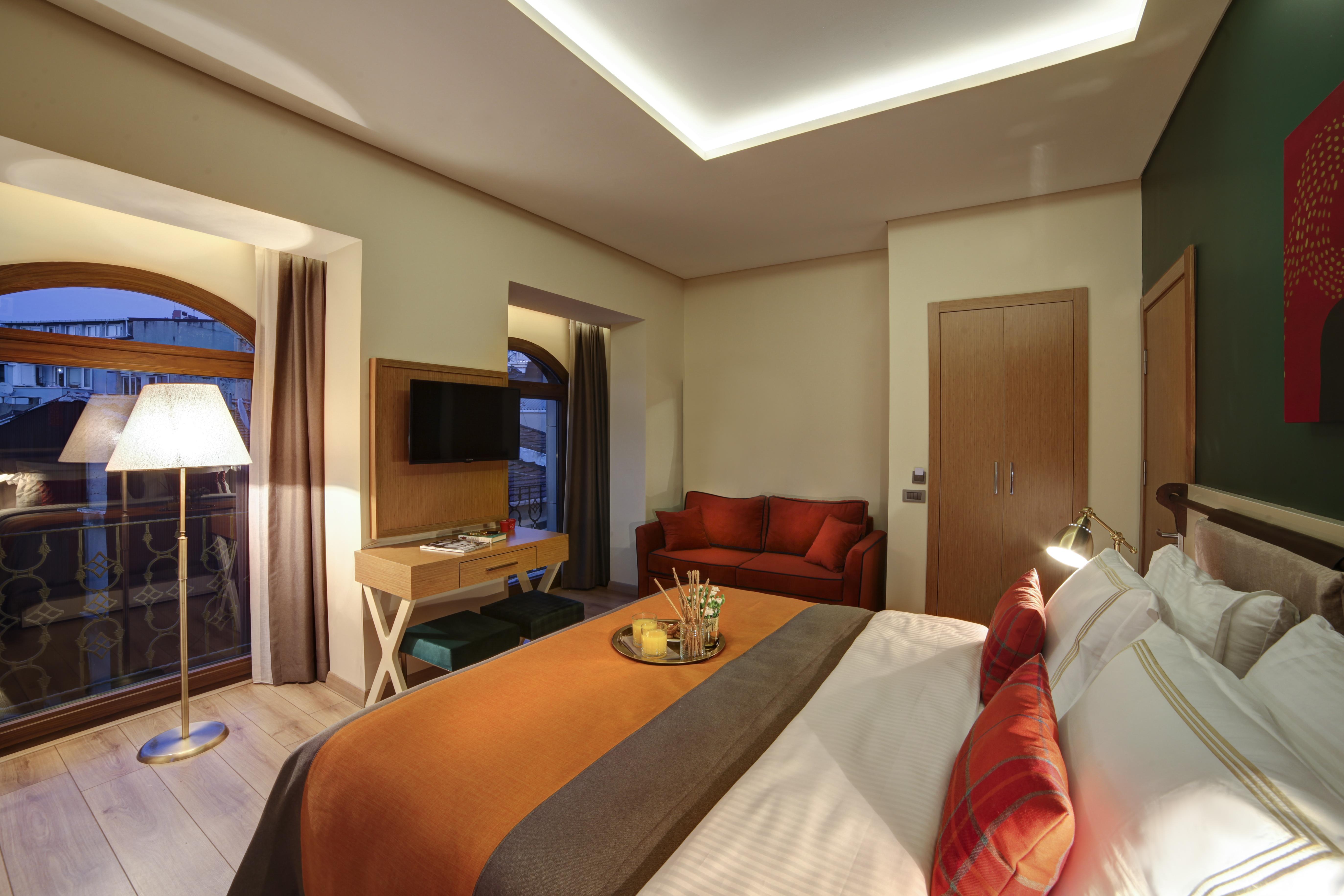 The Fox Hotel 4*