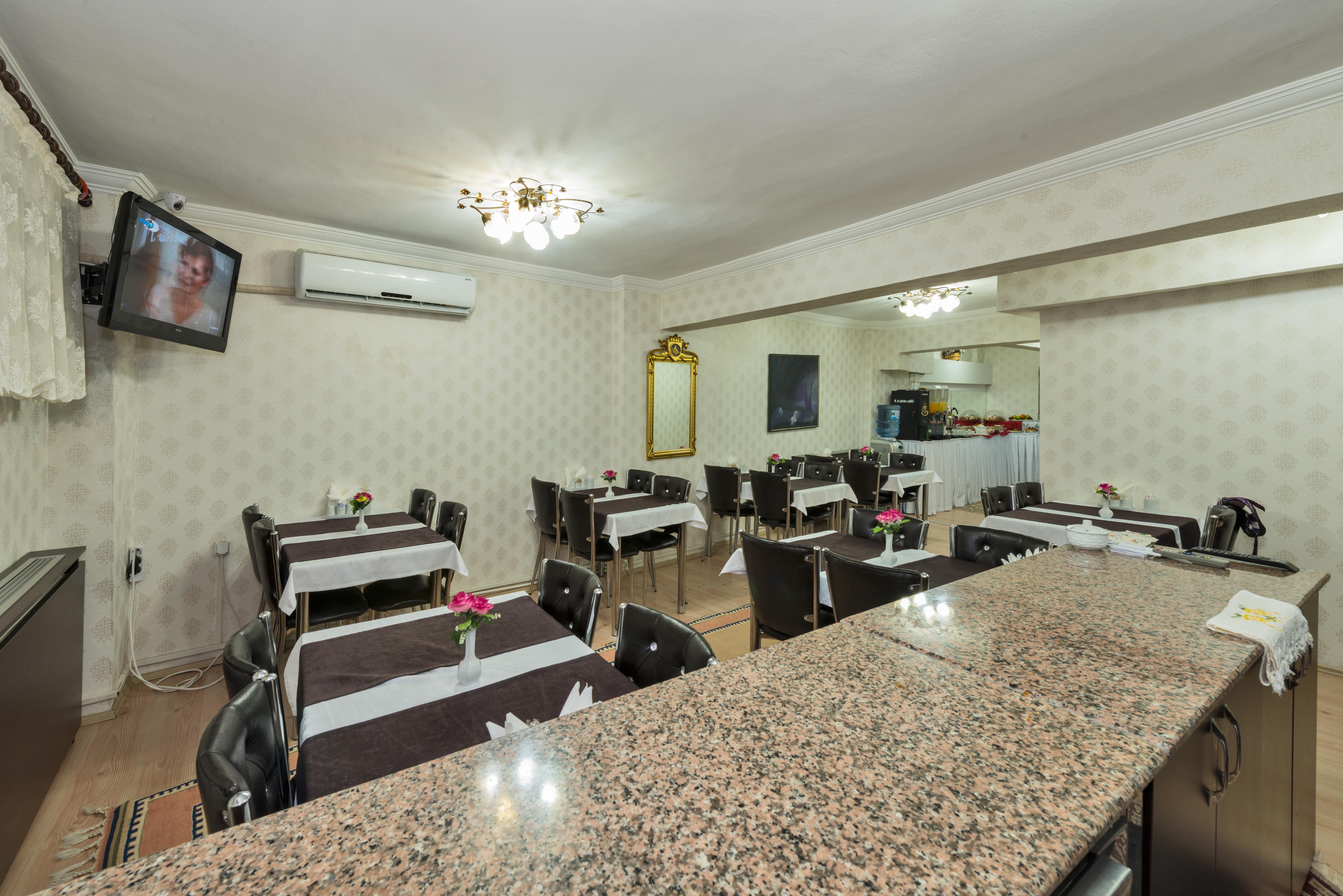 Hotel Le Safran Palace