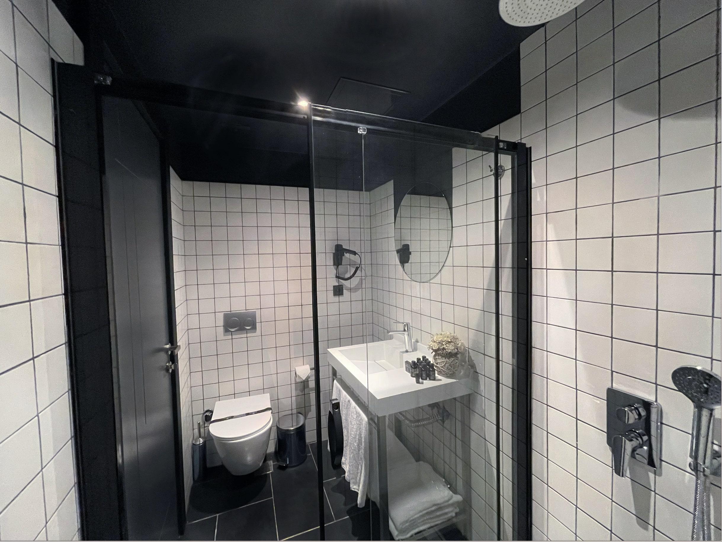 Weingart Hotel