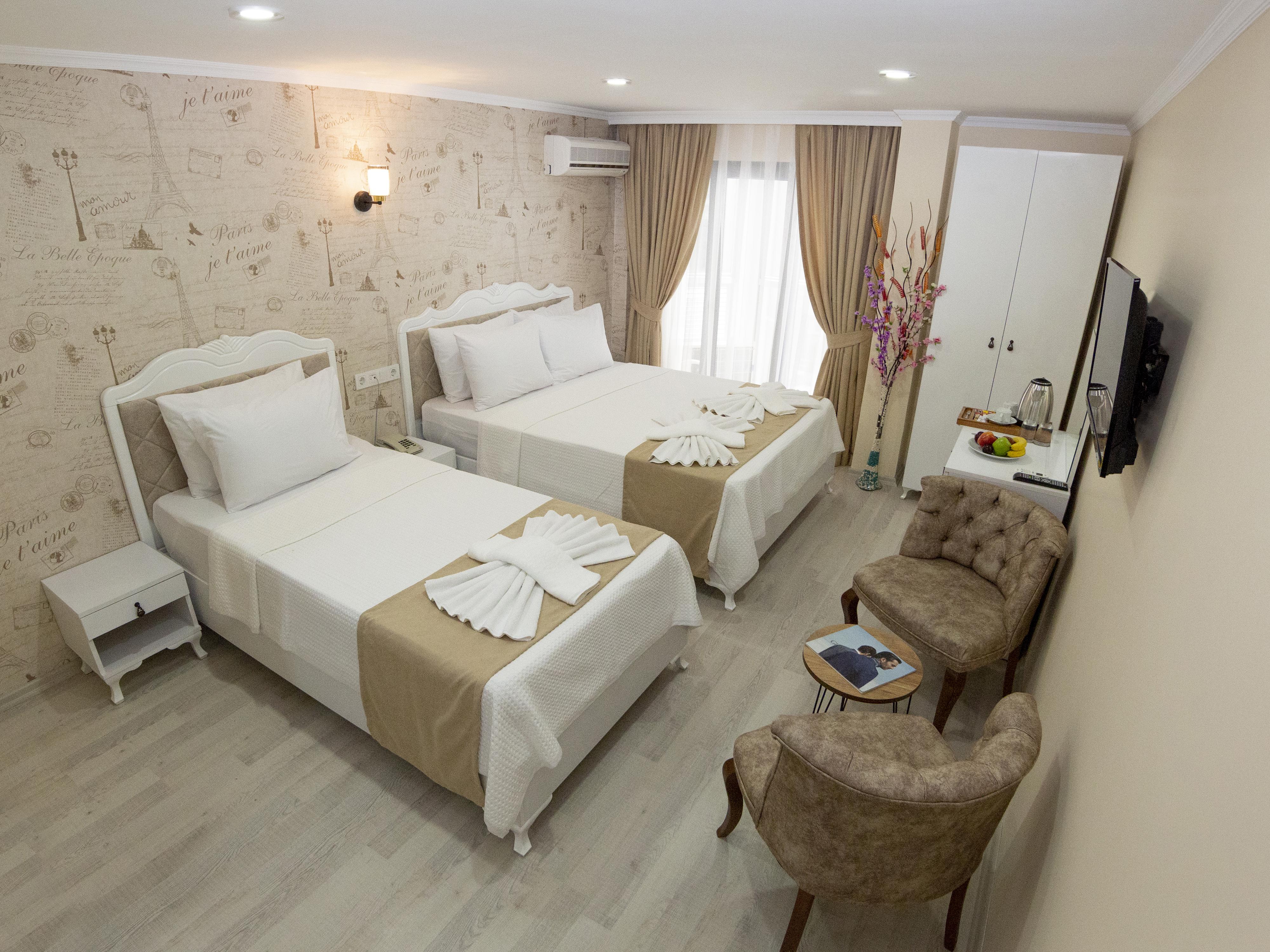 Vander Valk Hotel 2*