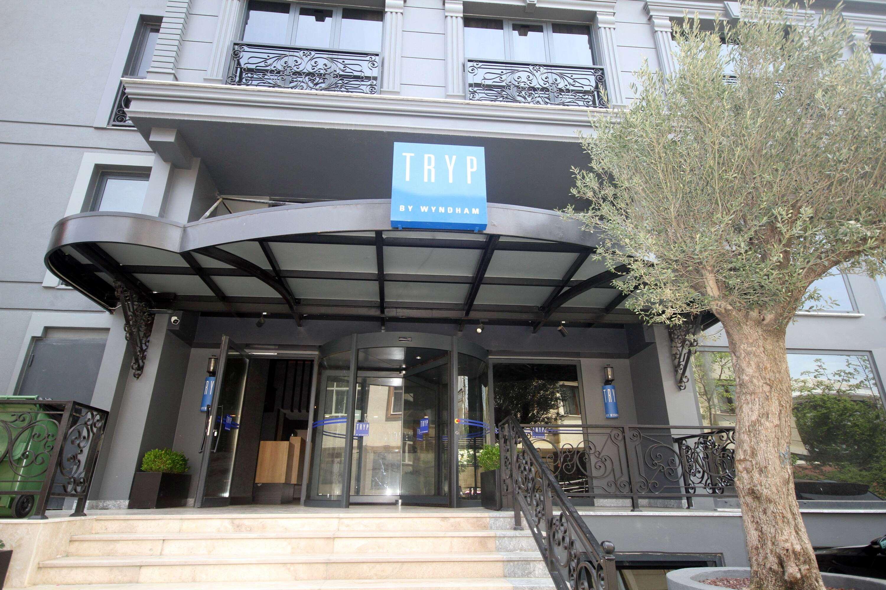 Tryp By Wyndham Atasehir Hotel 3*