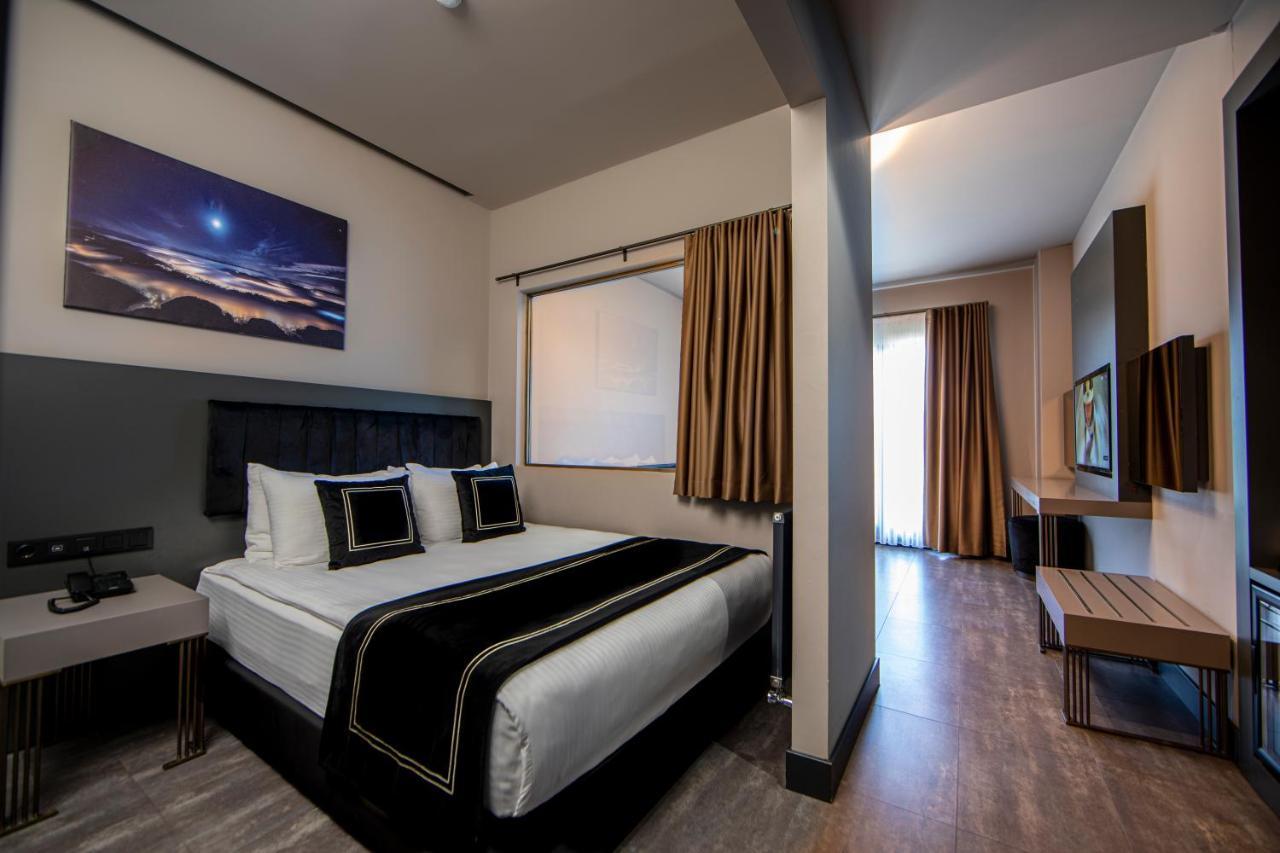 Menalo Premium Airport Hotel 5*