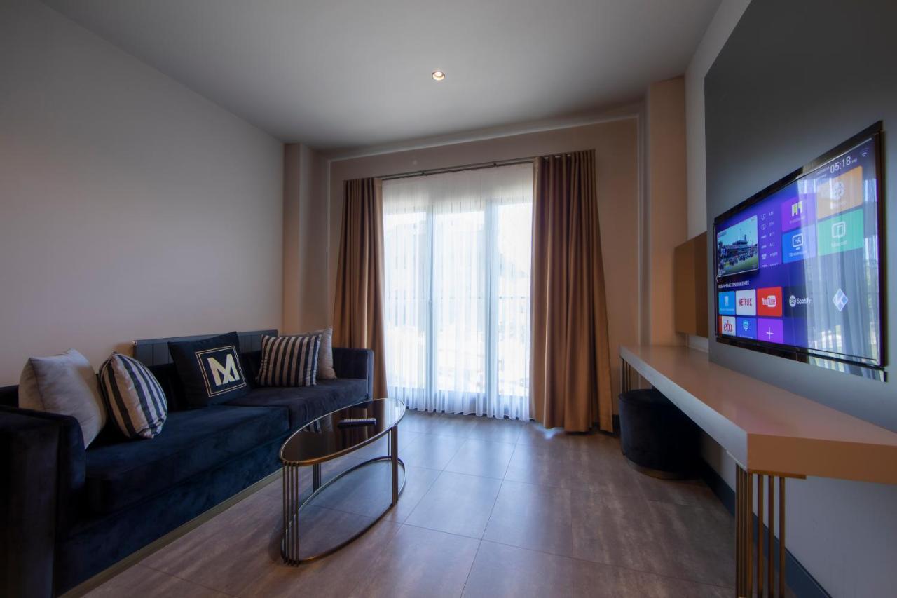 Hotel Menalo Premium Airport 5*