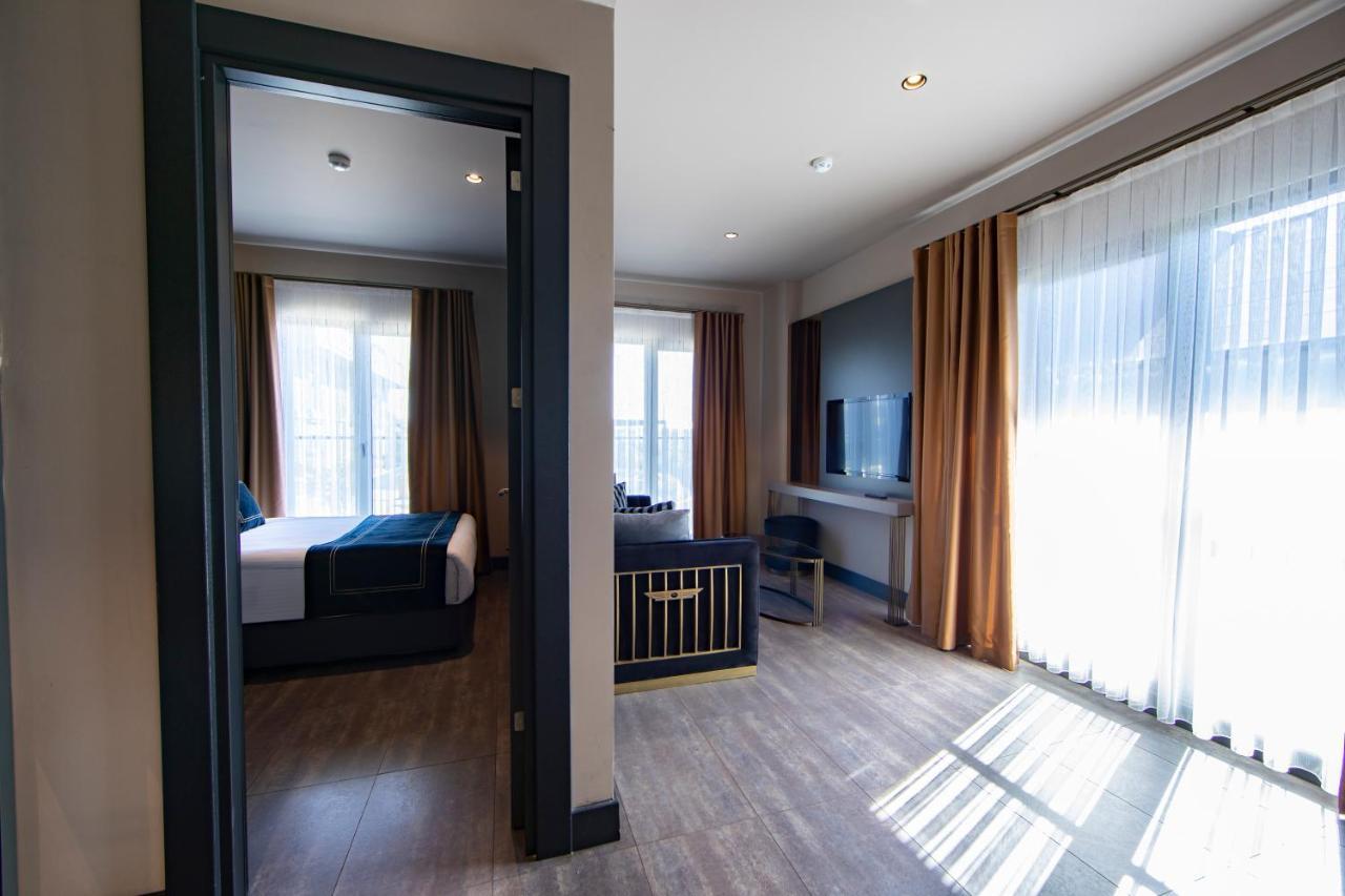 Hotel Menalo Premium Airport 5*