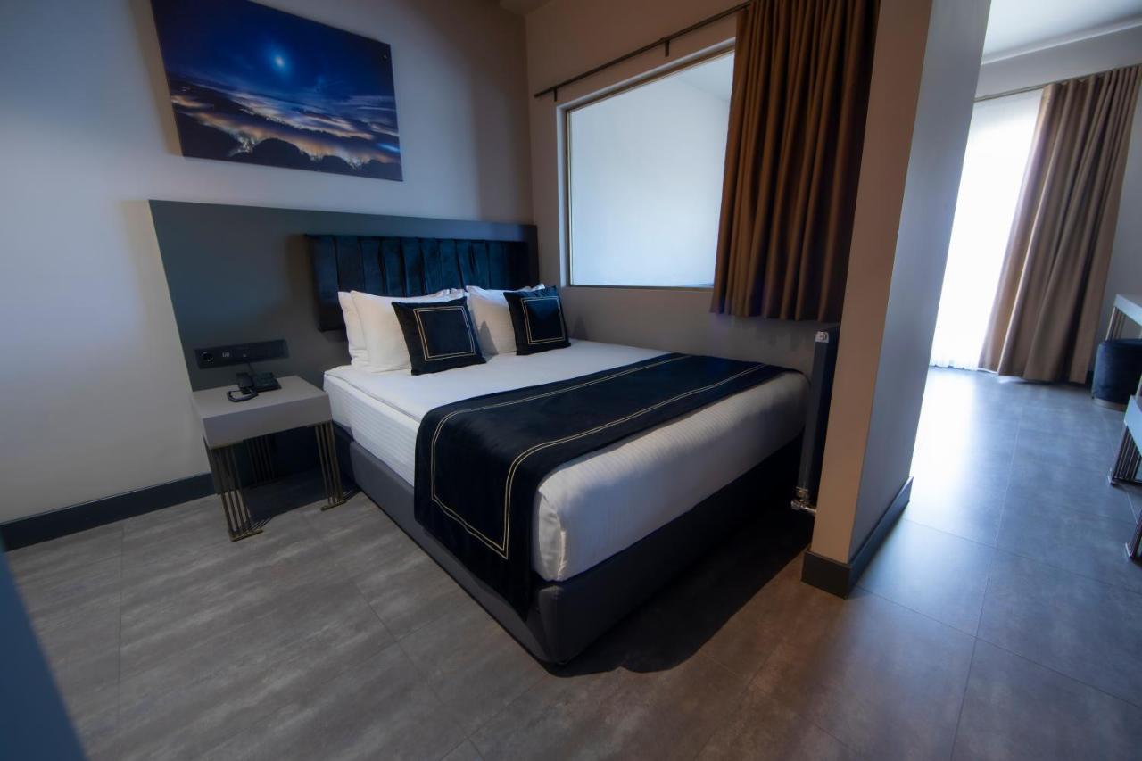 Menalo Premium Airport 5*