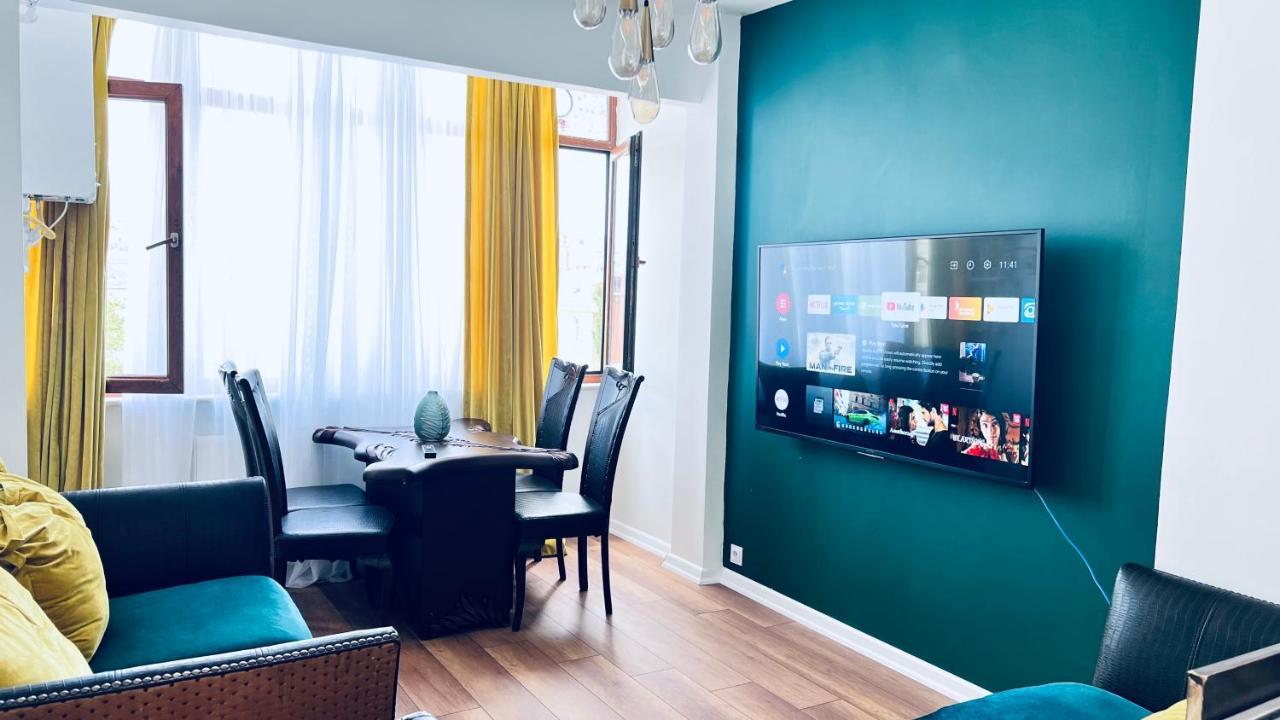 Apartment New Renovated 3 Bedroom 2 Bathroom Laleli *