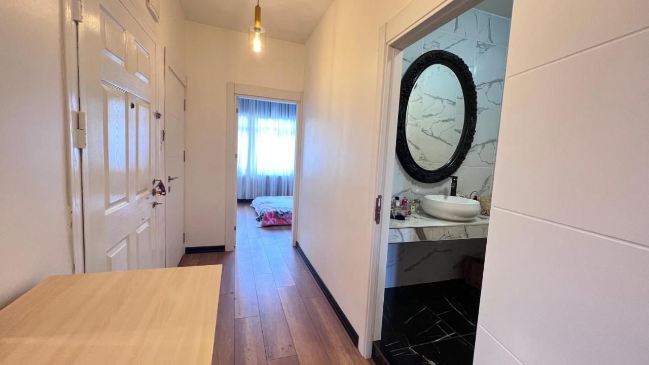 New Renovated 3 Bedroom 2 Bathroom Laleli Apartment Istanbul