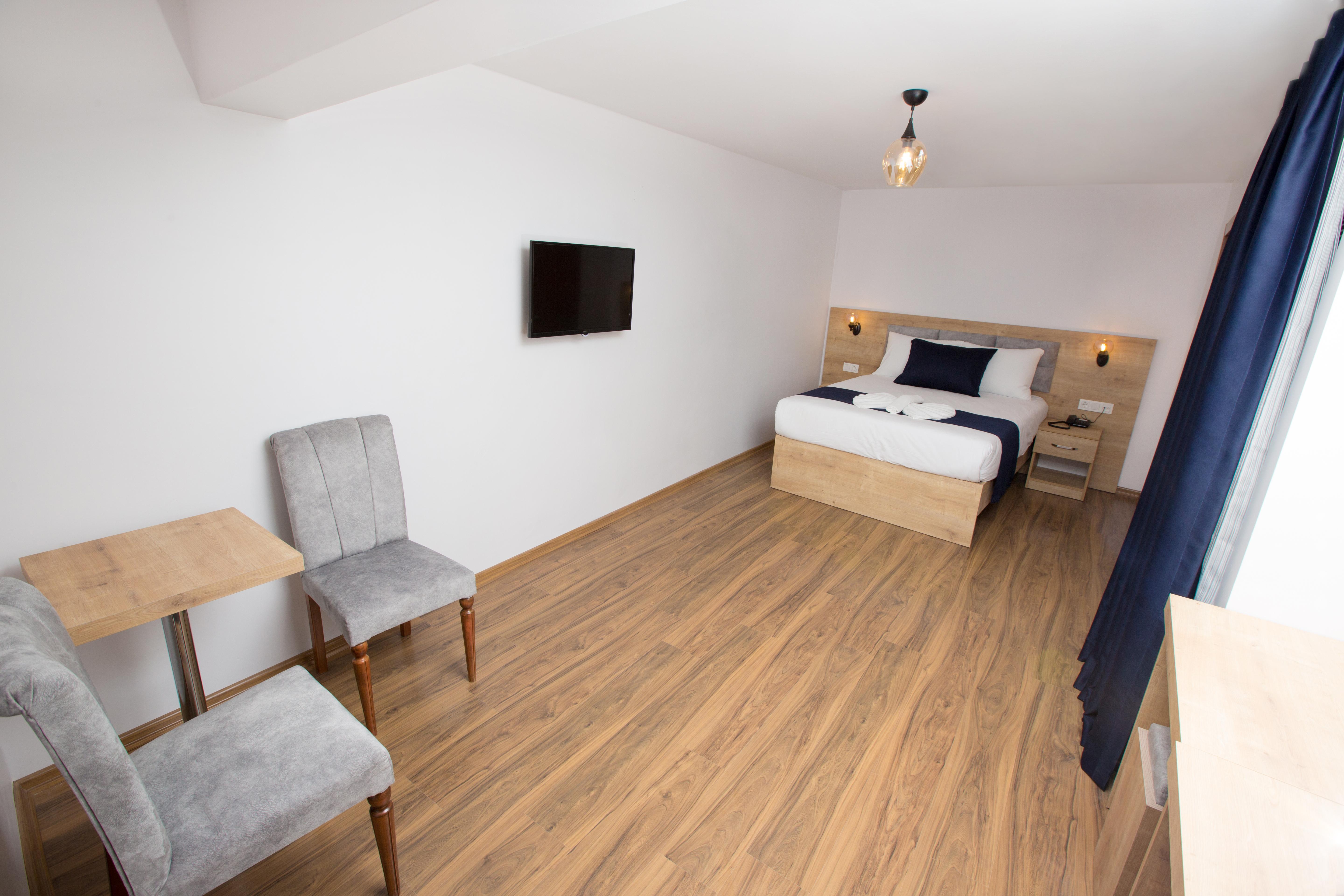 Hotel Golden Street 3*