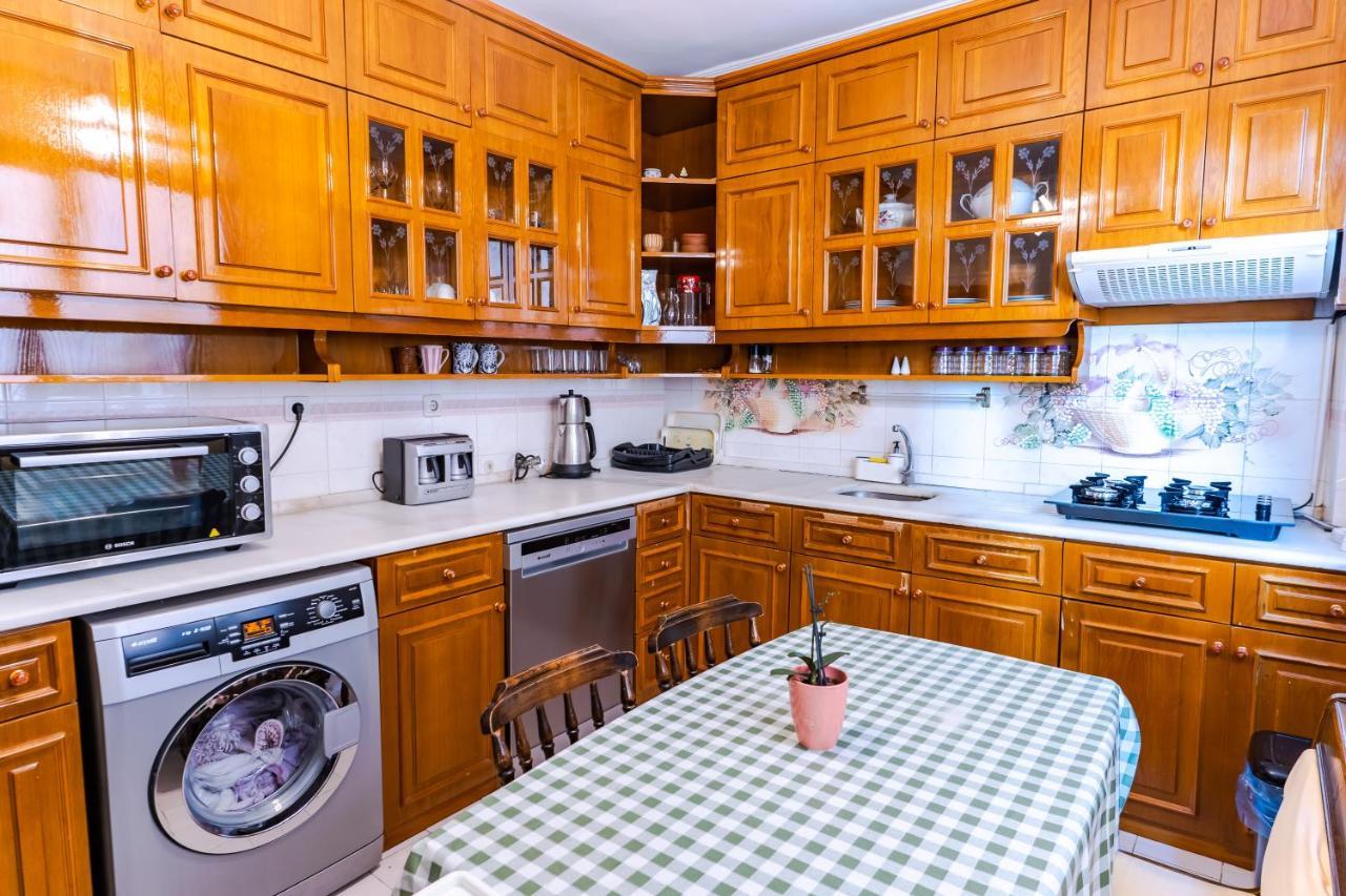 Kaplan Cosy Flat - Air Conditioned & Heated 3 Bedrooms In The * Istanbul