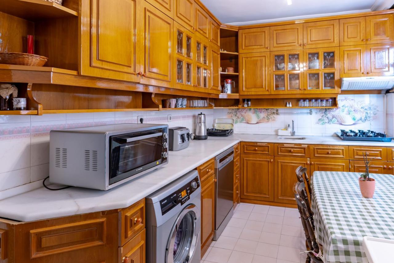 Kaplan Cosy Flat - Air Conditioned & Heated 3 Bedrooms In The Apartment *