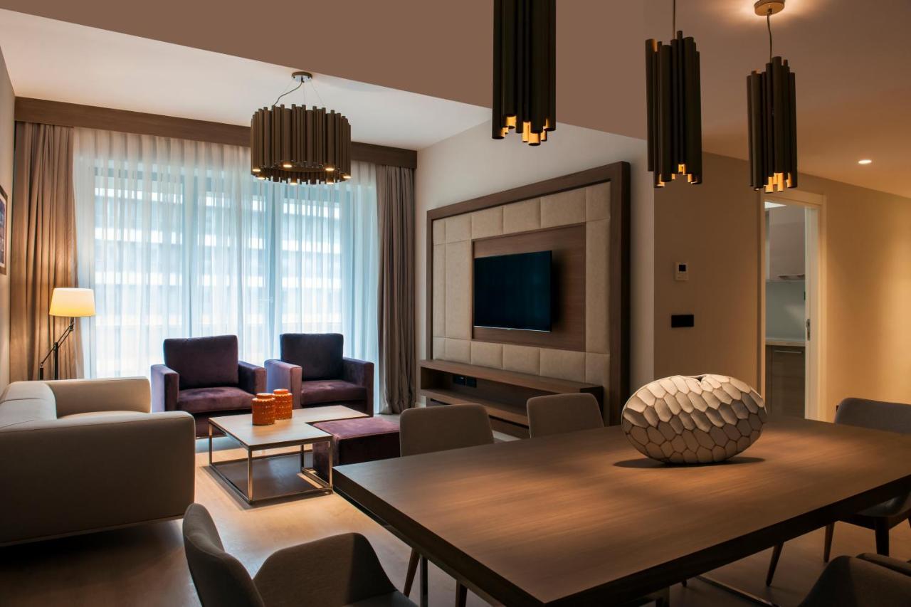 The Superior Living Batisehir Apartment *