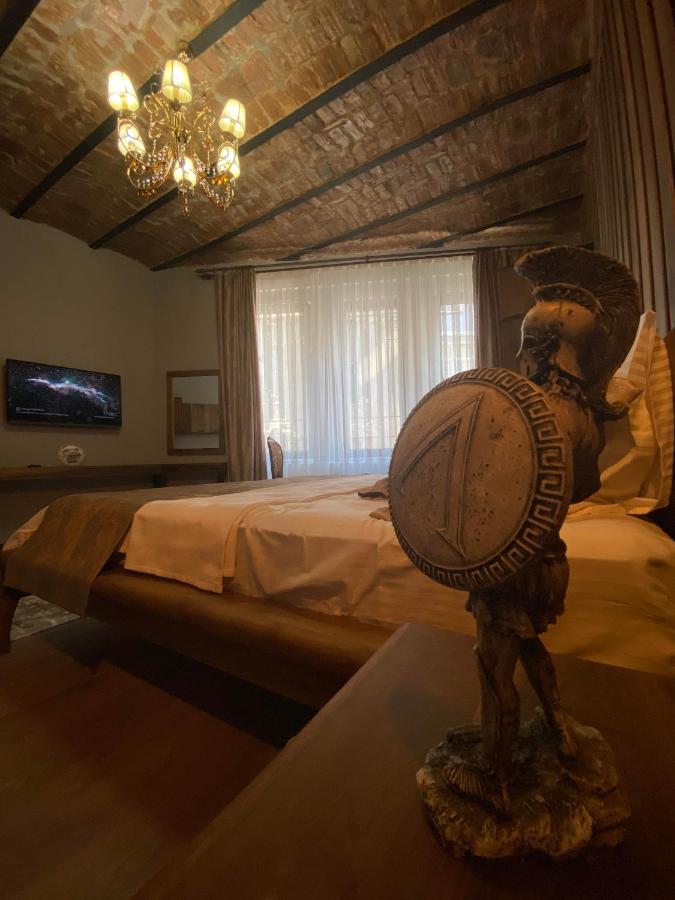 Hotel Alma Port *