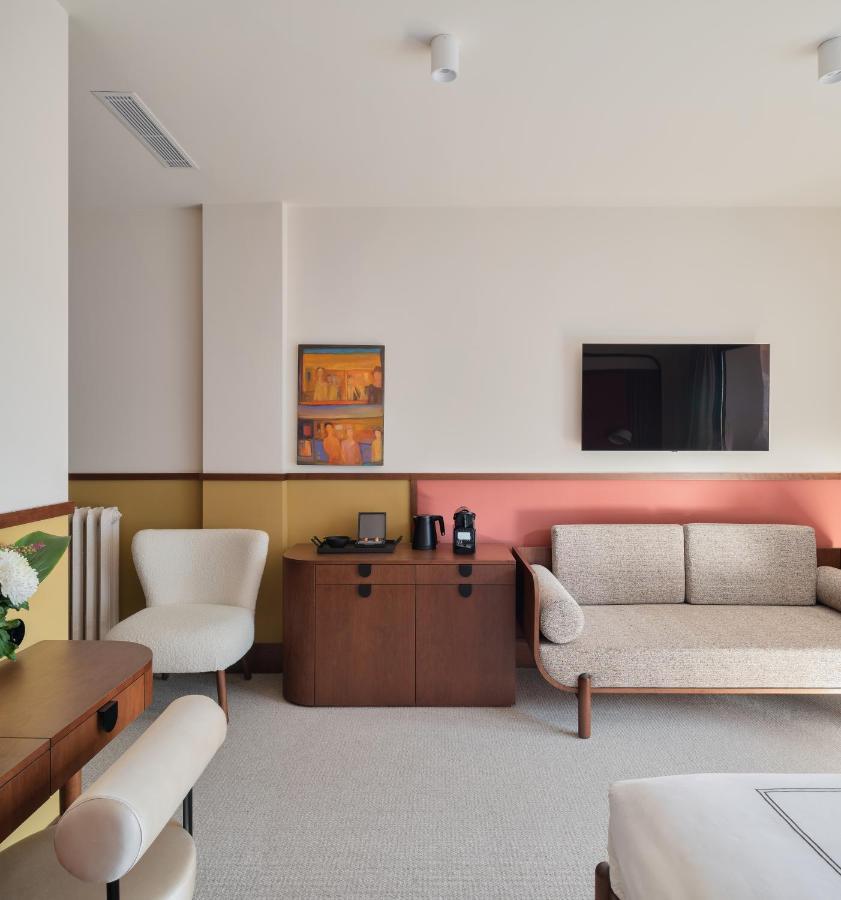 Gentletom Hotel