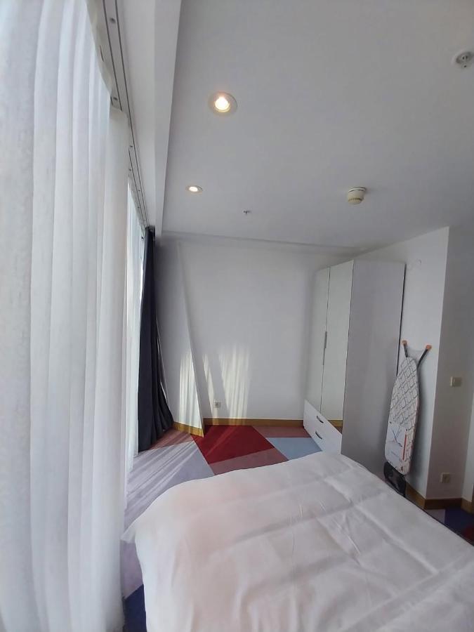5 Person Luxury