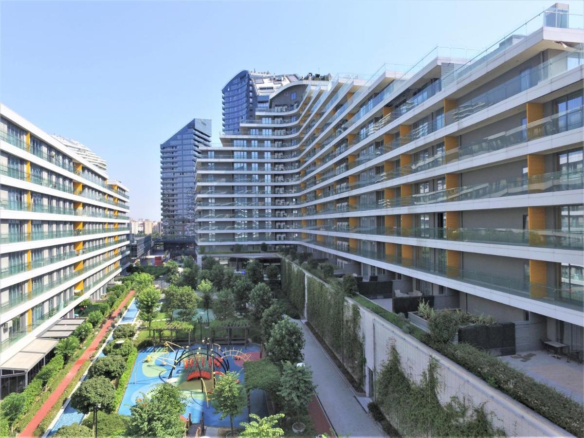 The Superior Living Batisehir Apartment