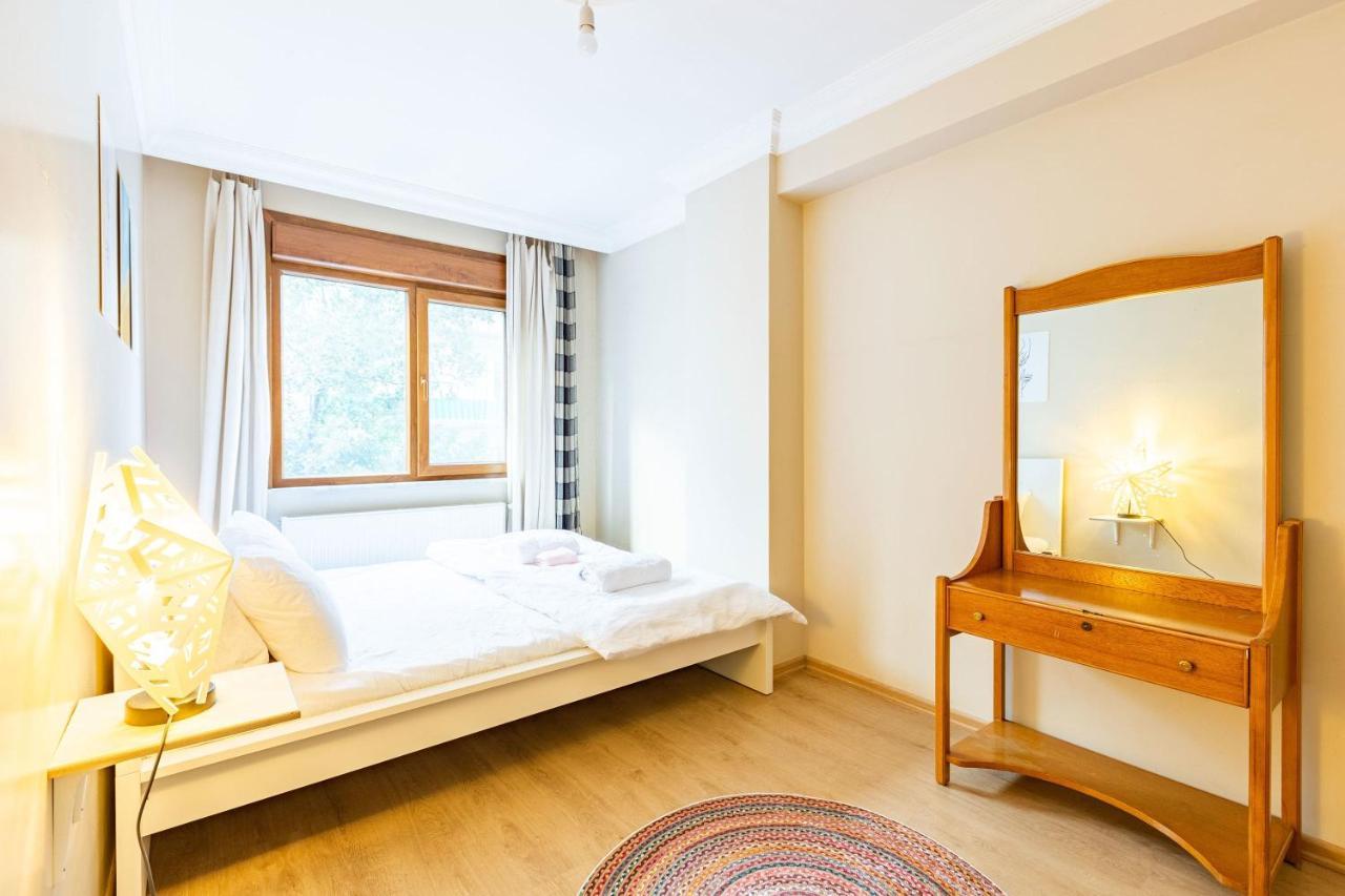 Apartment Bright *