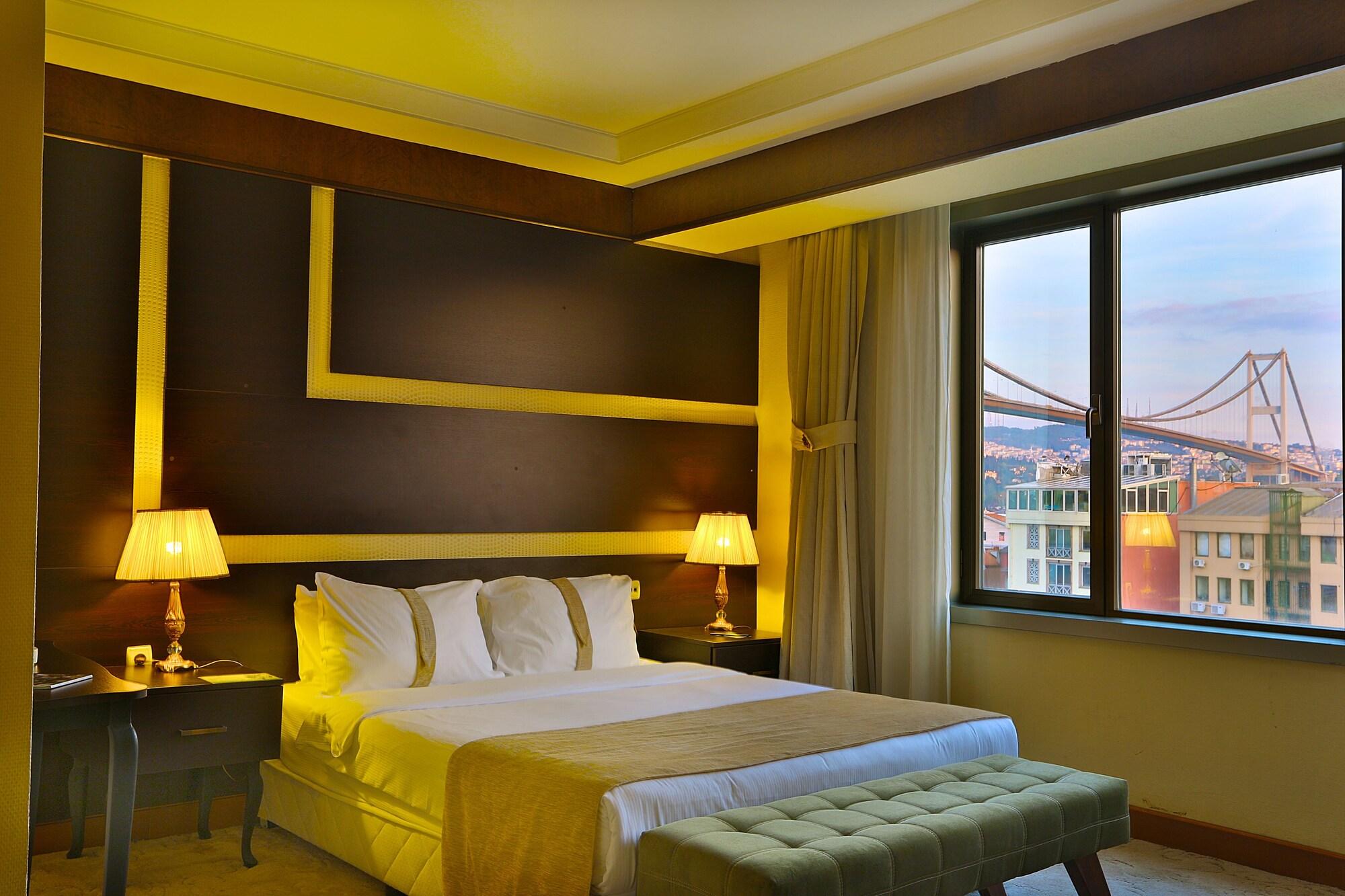Crowne Plaza - Ortakoy Bosphorus By Ihg 5*