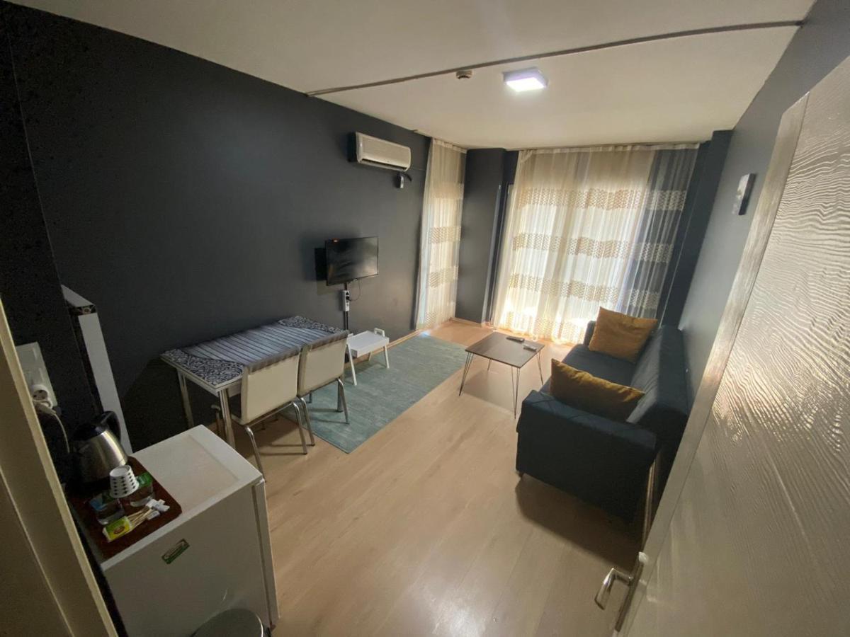 Tuzla First House *