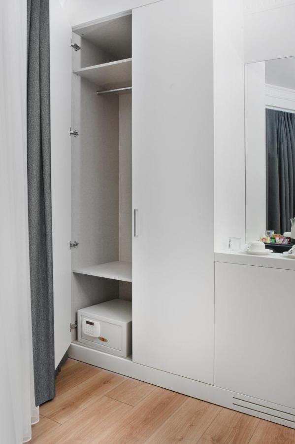 Silvana Otel *