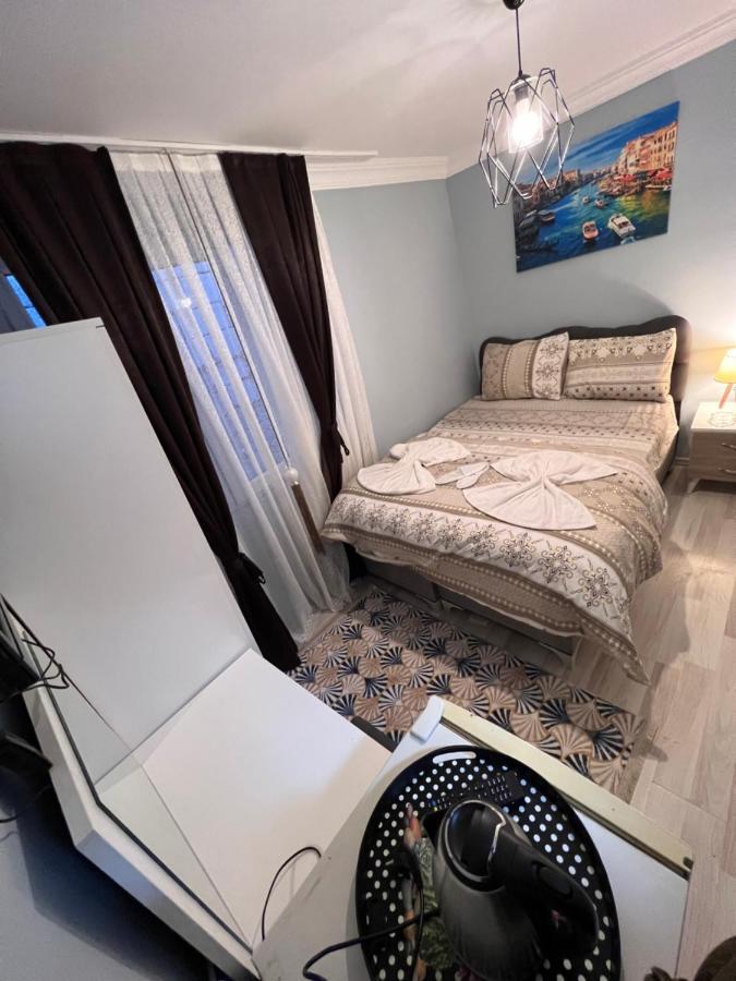 Class Hotel