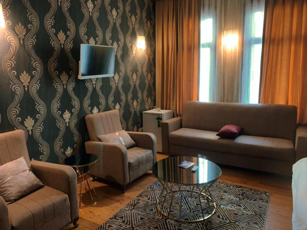 Otel Juliadomna 3*