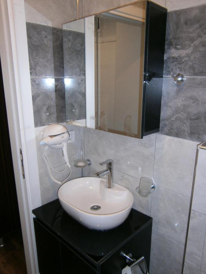 Nos Hotel *