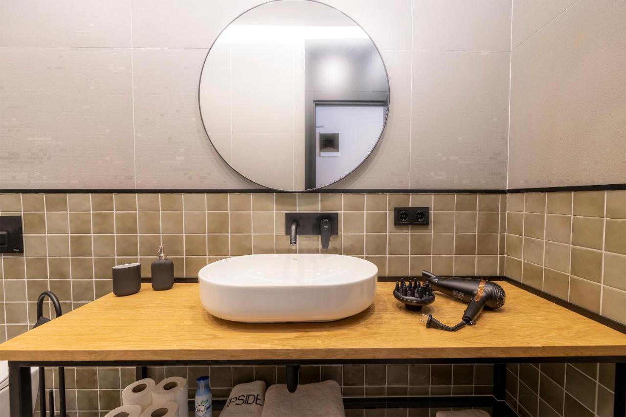 Upside Aparthotel *