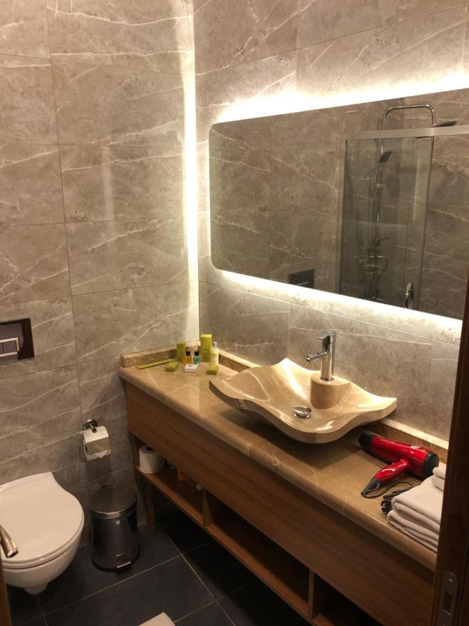 Hotel Orange & *