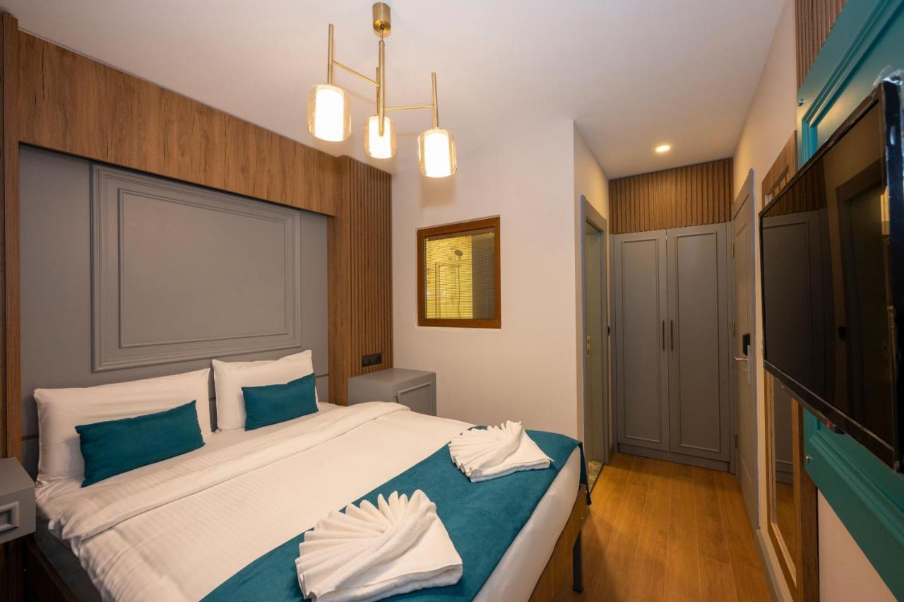 Lynda İstanbul