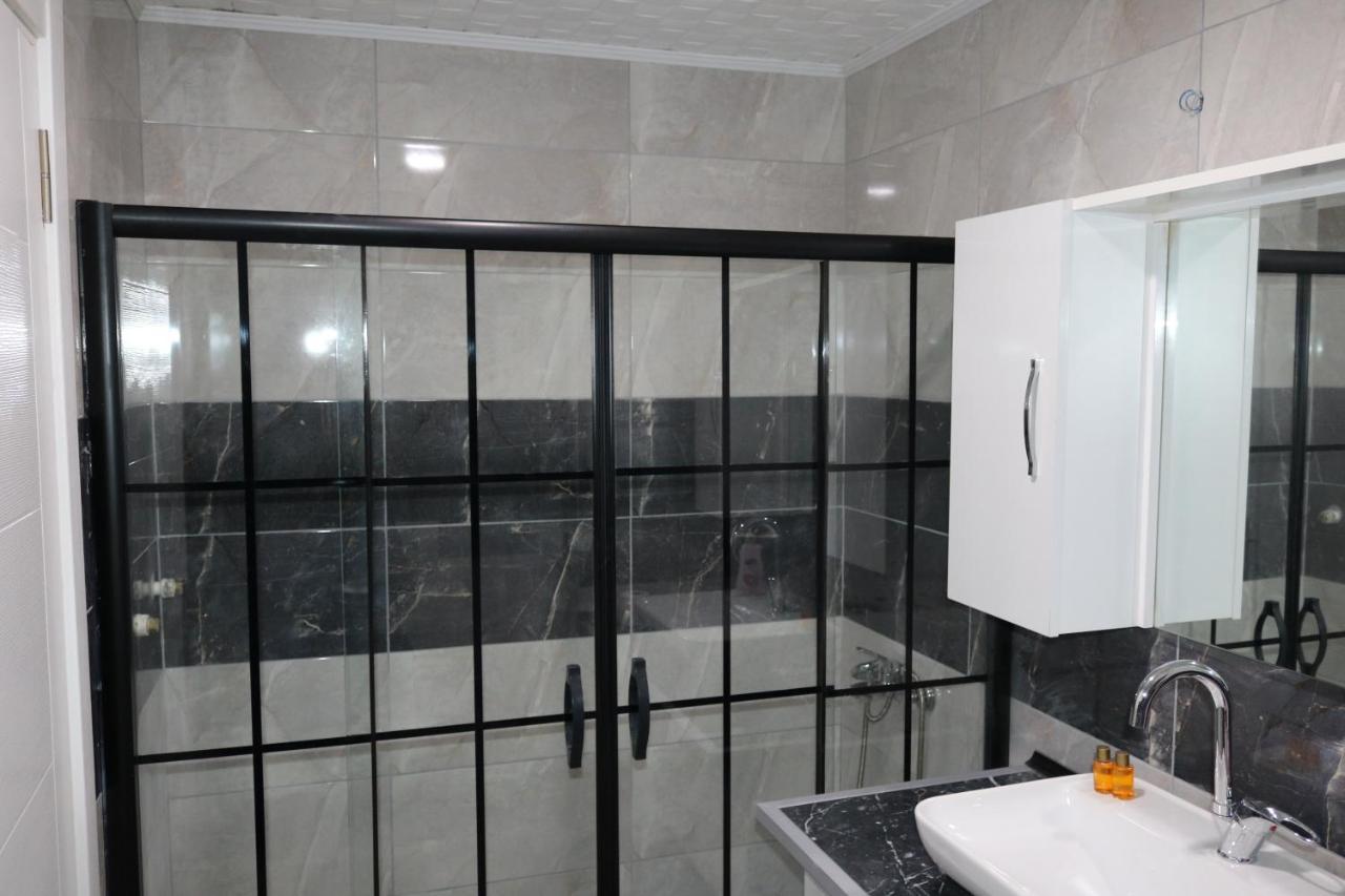 Hera House Apartment