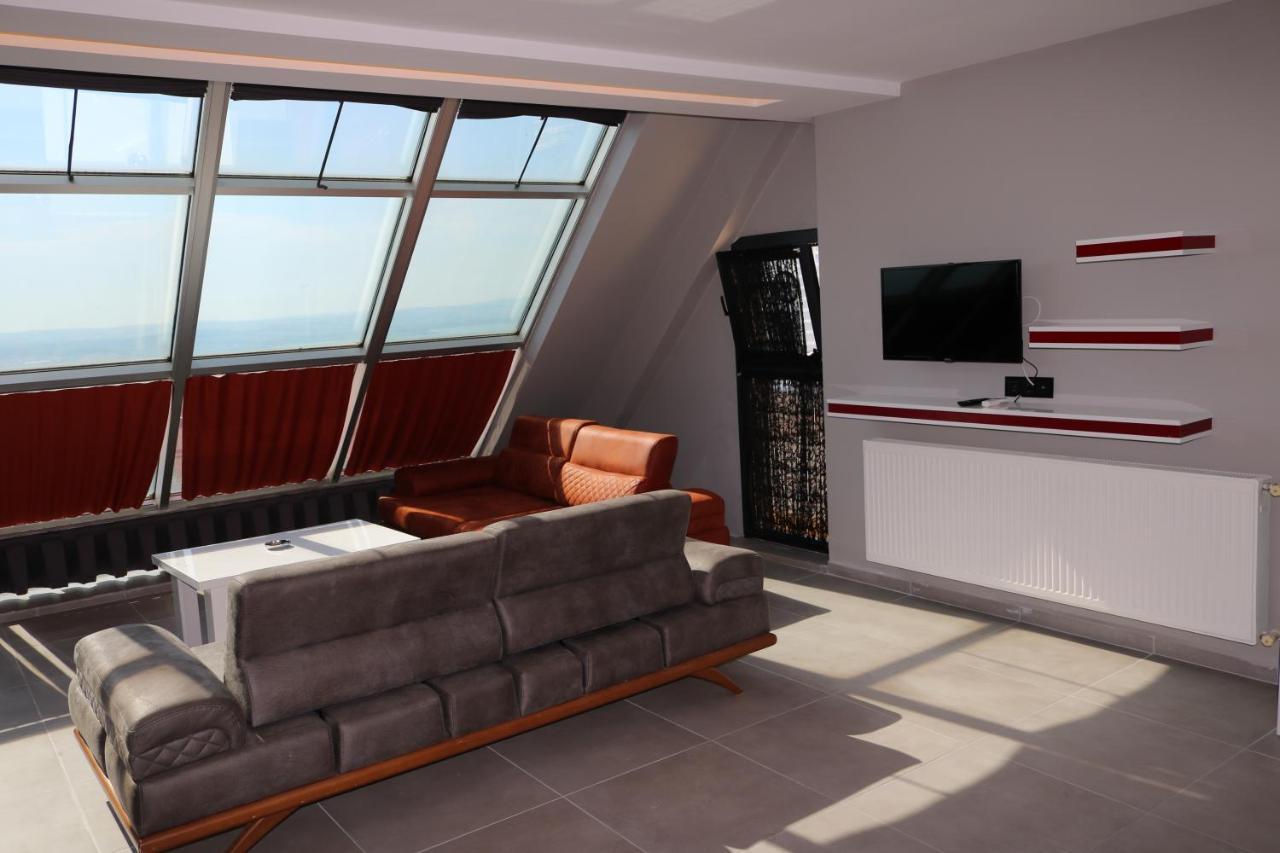 Apartment Hera House