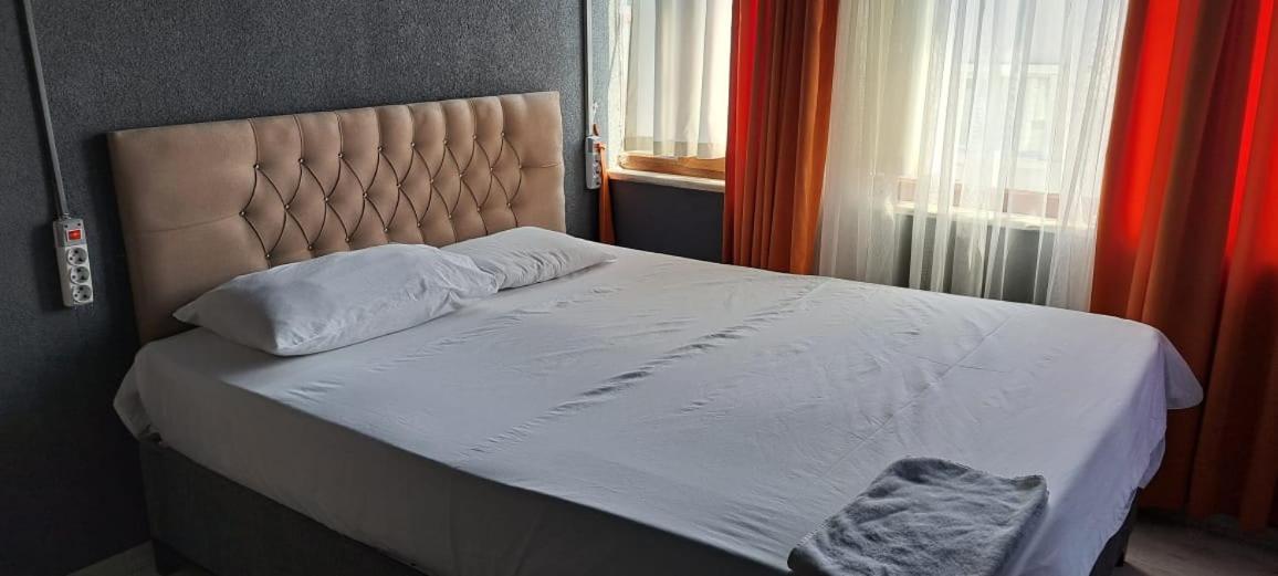 Cherry Hostel *