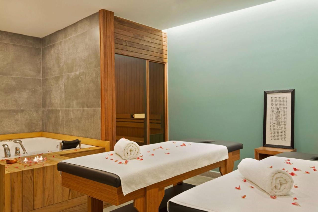 Hotel Tryp By Wyndham Atasehir 3*