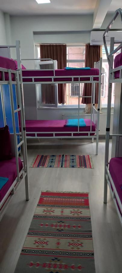 Xalila Hostel&cafe