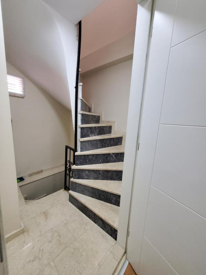 Apartment Maniz Istanbul