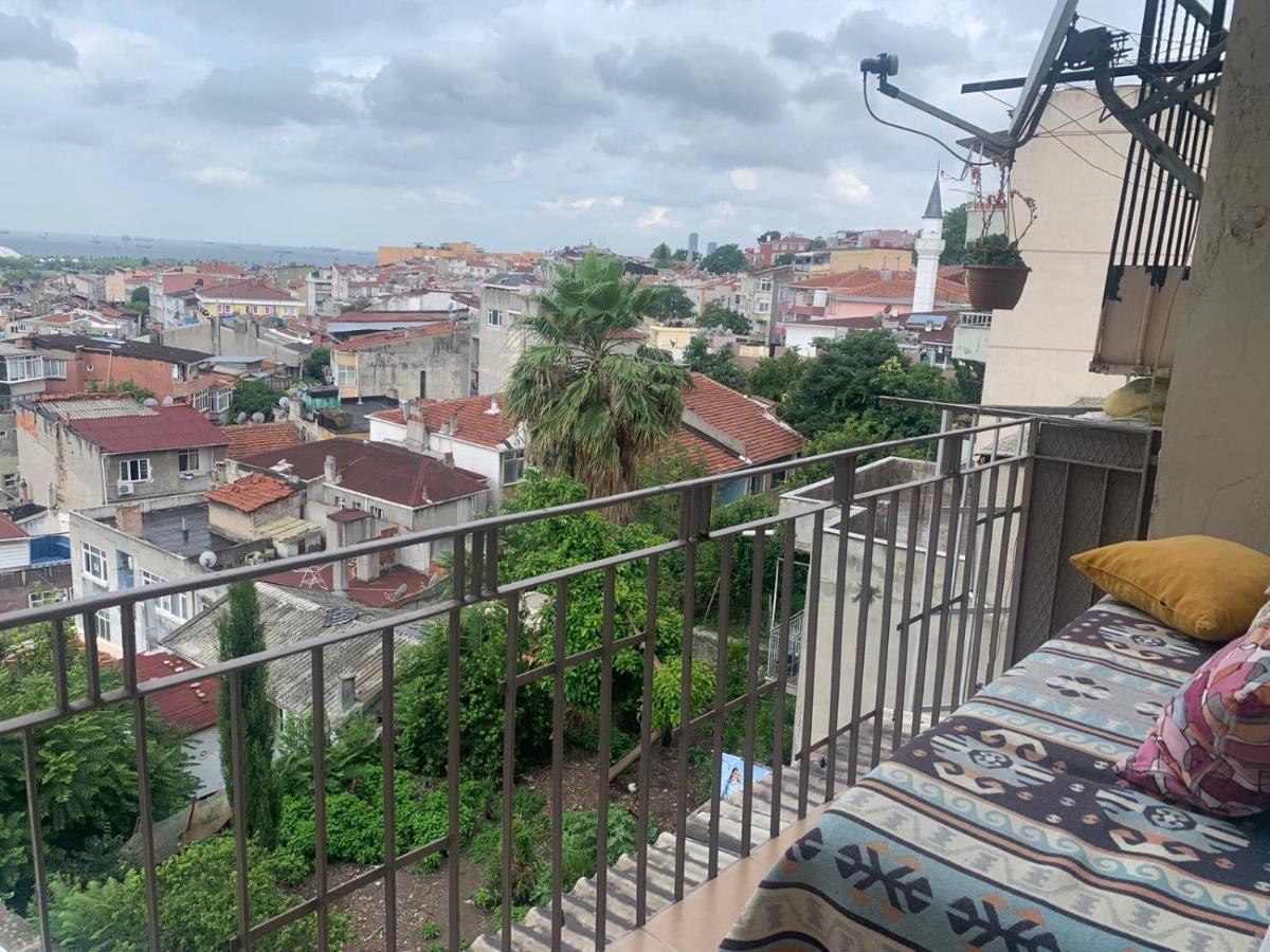 Apartment Deniz Manzarali Genis Konforlu Daire Istanbul