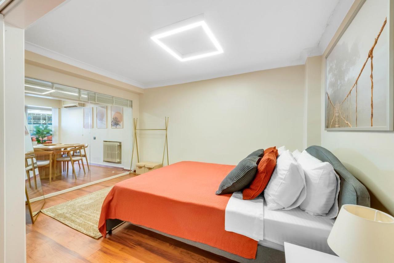 Modern Flat In The Heart Of *