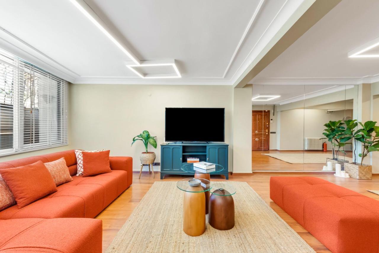 Modern Flat In The Heart Of *