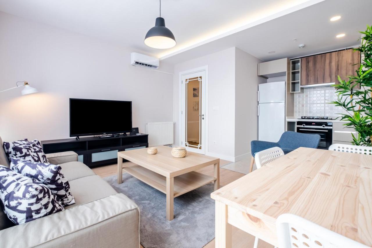 Sleek Flat In Kagithane With Terrace * Istanbul