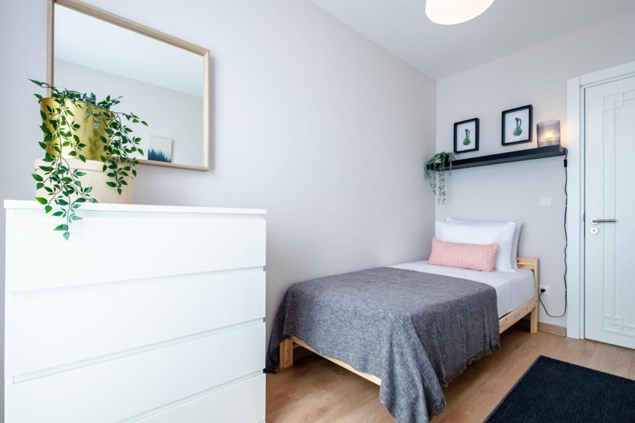 Sleek Flat In Kagithane With Terrace