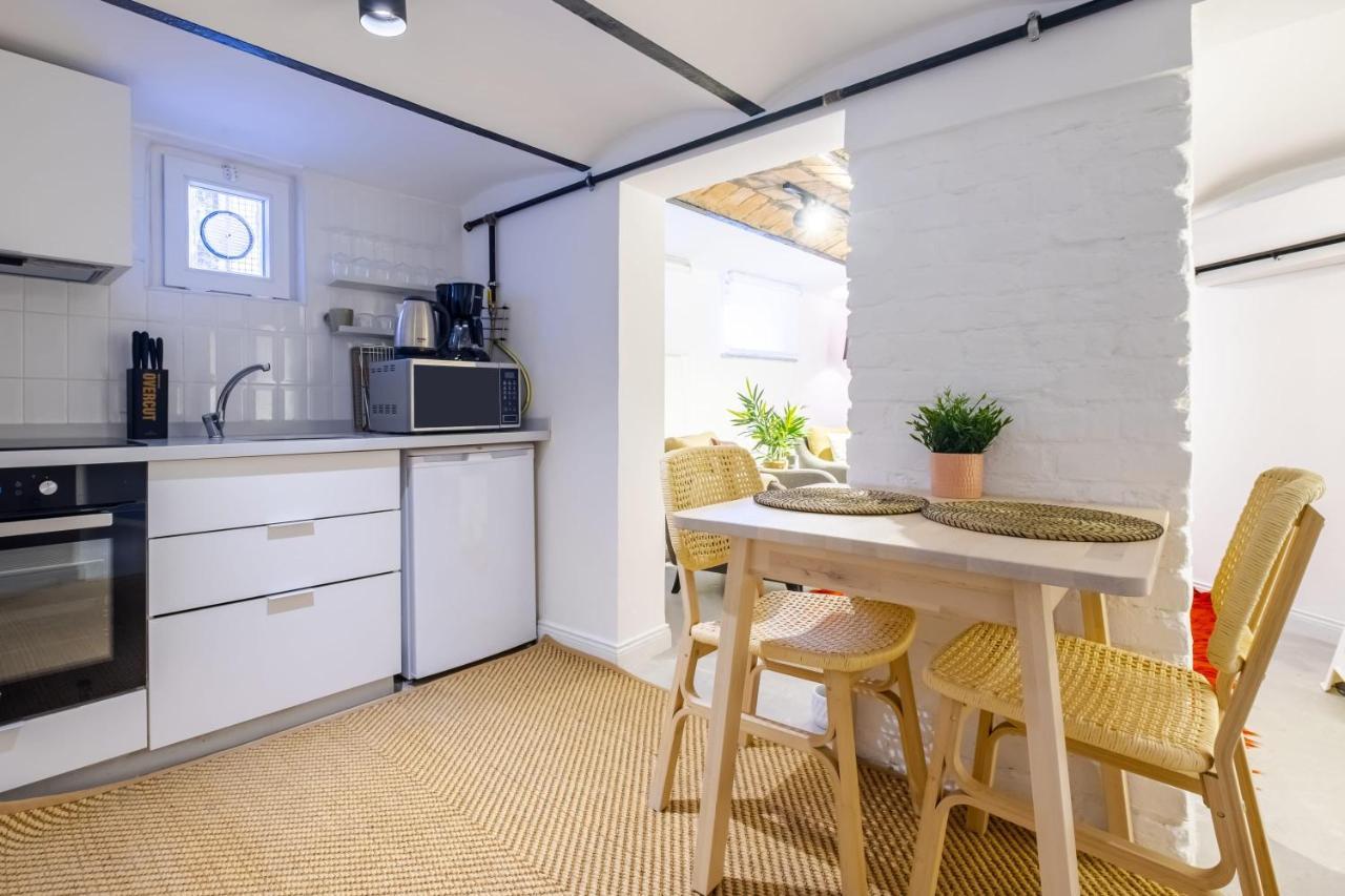 Vibrant Flat 5 Minutes Walk To Istiklal In Beyoglu Apartment Istanbul